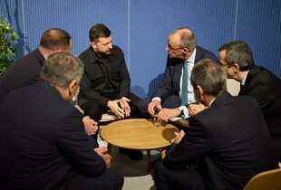 Зеленський обговорив із канцлером Німеччини посилення ППО та використання заморожених активів рф