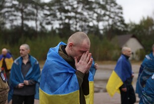 Україна і росія провели новий обмін полоненими: додому повернулися 185 захисників