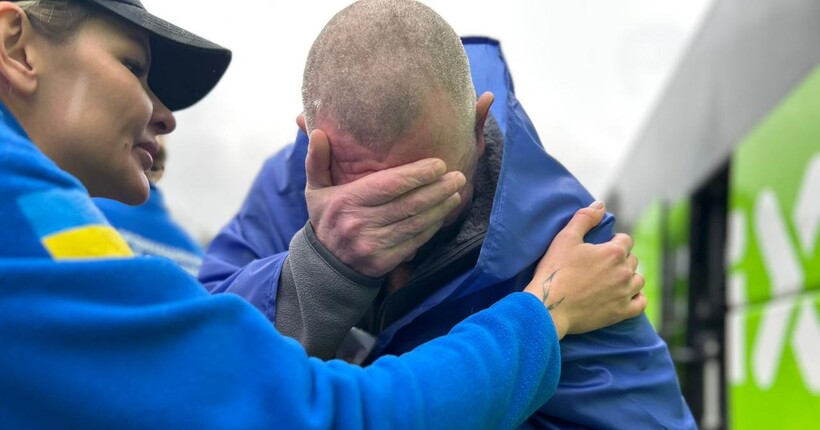 Зеленський опублікував зворушливе відео з обміну полоненими