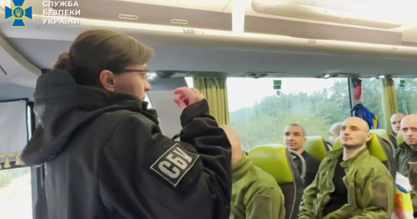 В СБУ показали ексклюзивні кадри з 69-го обміну полоненими (відео)