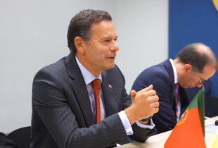 Зеленський переговорив з прем'єром Португалії та подякував за фінансову підтримку Шкіл Супергероїв