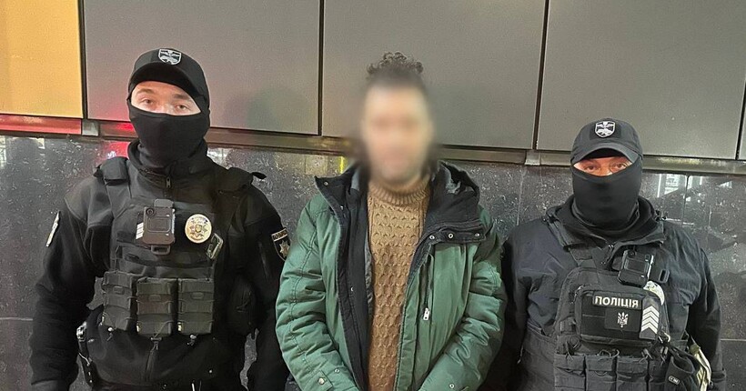 Напад на велосипедиста у Києві: водія Mercedes затримали за іншою піозрою
