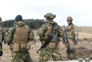У Норвегії під час навчань зникли п’ятеро солдатів біля кордону з росією