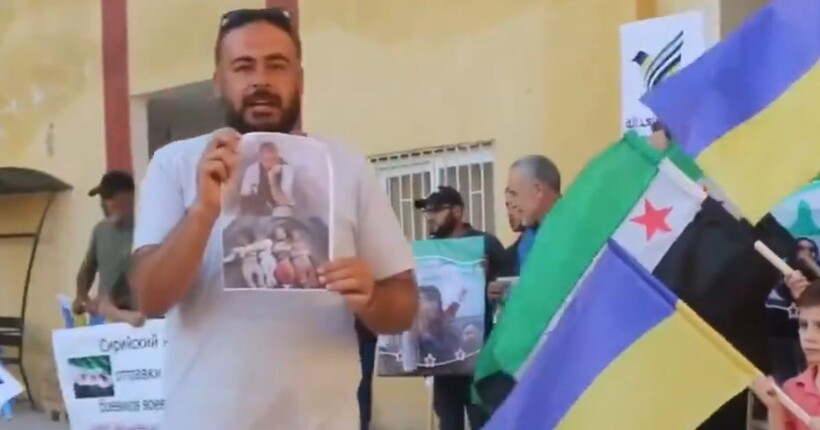 У сирійському місті Мааррет-ен-Нууман пройшов мітинг на підтримку України (відео)