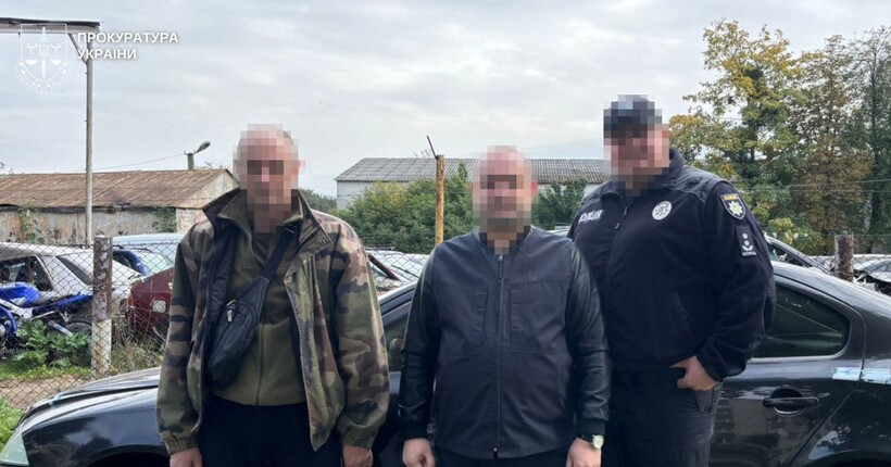 На Львівщині прокуратура цьогоріч передала вже сьоме авто до ЗСУ замість штрафмайданчика 