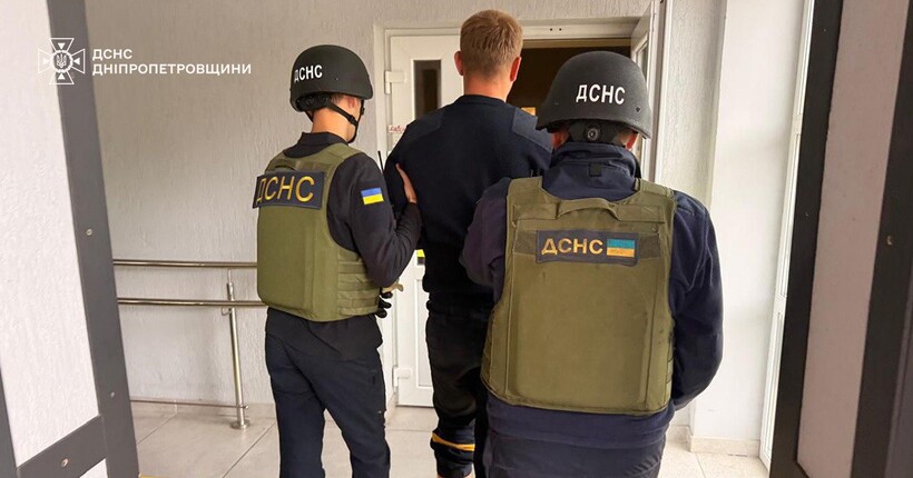 На Дніпропетровщині російські війська здійснили прицільний артобстріл території підрозділу ДСНС