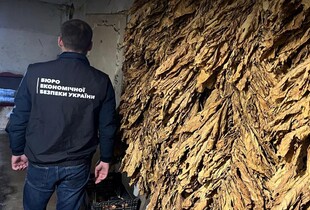 На Одещині БЕБ викрило підпільне виробництво тютюнових виробів