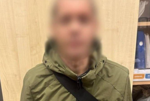 У Києві через ревнощі чоловік вдарив ножем нового обранця колишньої дружини