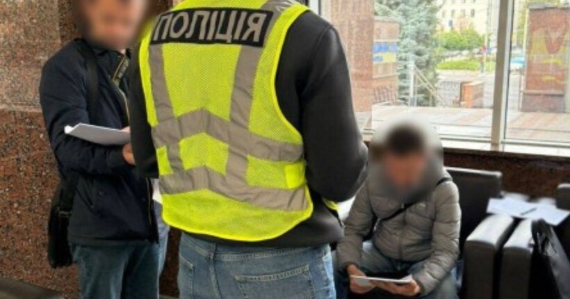 У Києві посадовець закупив технічну сіль за завищеною ціною завдавши збитки на 1,4 млн грн
