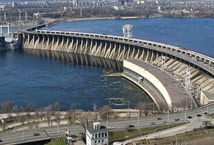 Гребля ДніпроГЕС у Запоріжжі перекрита: в ОВА відповіли, коли поновиться рух