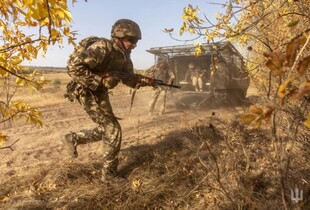 На фронті відбулось понад 100 боїв: де атакували окупанти
