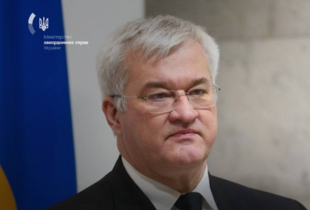 Україна нарощує виробництво власної зброї та здатна завдавати ударів по легітимних військових цілях рф - Сибіга