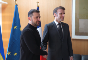 Війна в Україні має бути припинена - Макрон після розмови із Зеленським