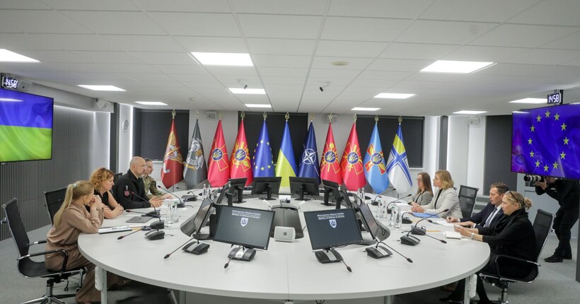 Україна розширює цифрову співпрацю з ЄС у сфері оборони та безпеки - Шмигаль