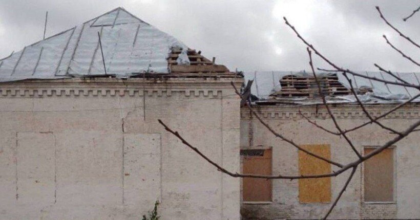 Росіяни атакували три райони Дніпропетровщини: пошкоджено будинки, інфраструктуру та гімназію