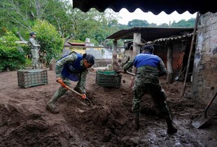 Потужні зливи в Мексиці забрали життя понад 60 людей