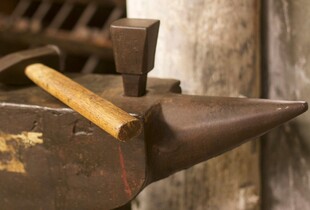 Як захистити інструменти від іржі у гаражі: прості поради, які працюють