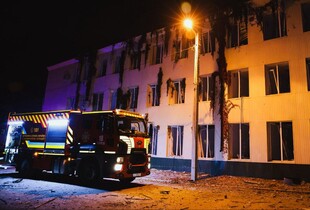 ДСНС показала наслідки авіаударів по Харкову: пошкоджено лікарню, підприємство та авто