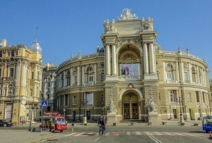 Зеленський відповів на петицію про створення військової адміністрації в Одесі