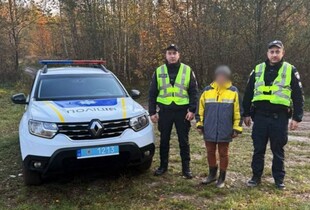 На Житомирщині розшукали жінку, яка майже добу блукала в лісі