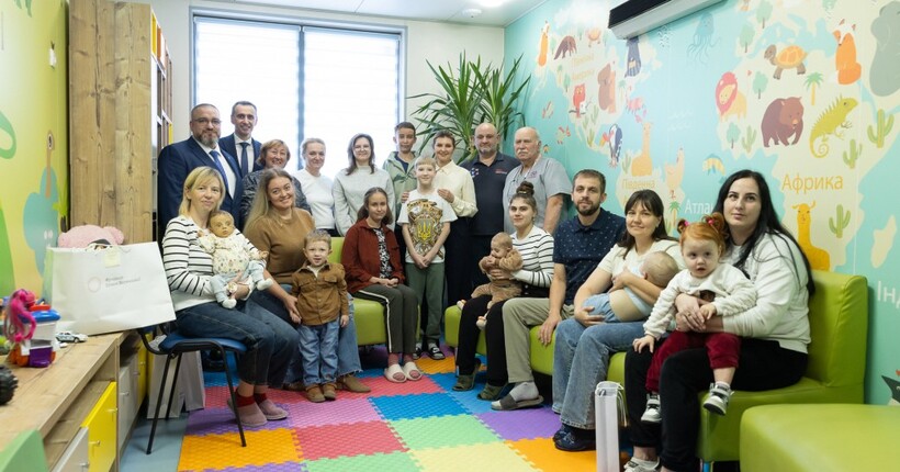 Перша леді відвідала 