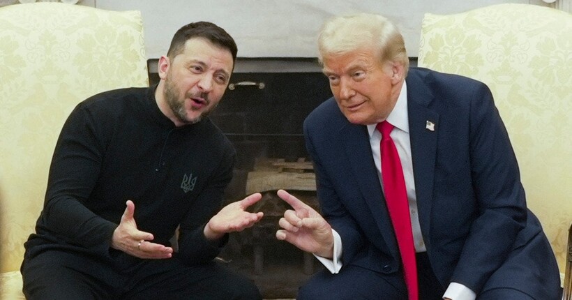 Українська делегація показала Трампу мапи 