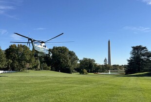 Зеленський залишив Білий дім після зустрічі з Трампом