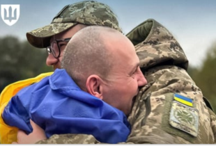 Двох українських військових повернули з полону на окупованій Луганщині
