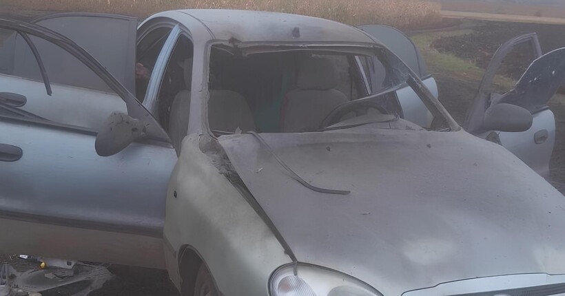 На Харківщині росіяни вдарили дроном по автівці: загинув чоловік, ще троє постраждали