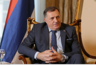 Парламент Республіки Сербської призначив тимчасову президентку після усунення Додіка