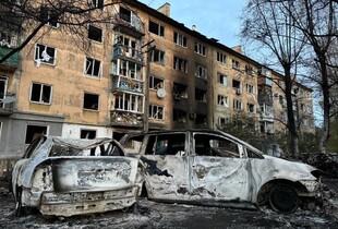 Удар по Шахтарському: 69-річна жінка знаходиться у важкому стані (фото)