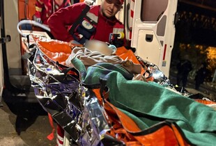 Рятувальники ДСНС двічі за добу діставали людей з Дніпра: 16-річну дівчину госпіталізували