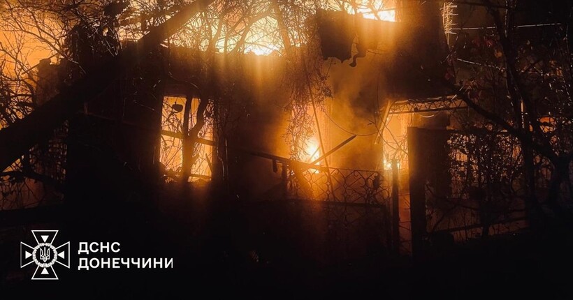 Удари по Слов'янську: у ДСНС показали, як ліквідовували пожежі (фото)