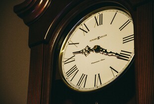 Іспанія пропонує Європі скасувати перехід на зимовий час
