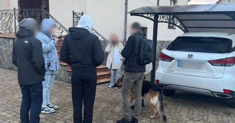 У Києві підприємець разом з гендиректором привласнили тютюнових виробів на 128 млн грн