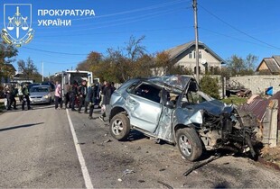 П'яний вчитель зіткнувся з бетонною опорою на Прикарпатті: є загиблі, серед яких - неповнолітній учень