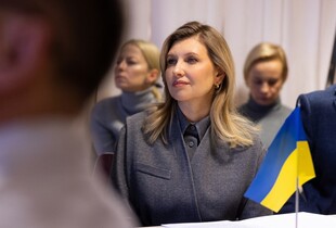 Олена Зеленська відвідала норвезьку лікарню, що приймає поранених українських воїнів