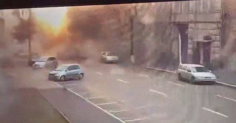 Прокуратура показала відео моменту удару по дитсадку в Харкові