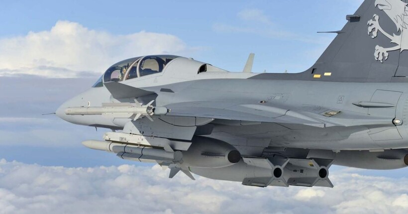 Ігнат назвав основі переваги літаків Gripen для України
