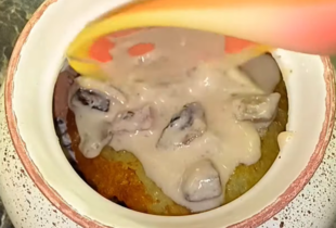 Коломийські деруни у вершковому соусі — ароматна страва для всієї родини