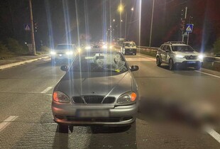 На Оболоні водій Daewoo збив жінку на нерегульованому пішохідному переході (фото)