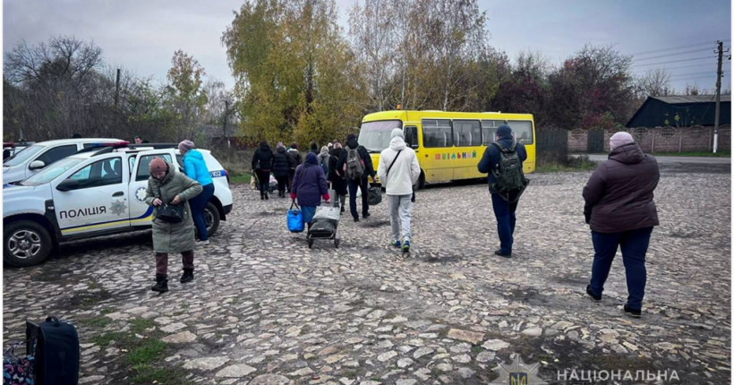Удар по Конотопському району: пошкоджено залізничний міст та колії, рух потягів зупинено