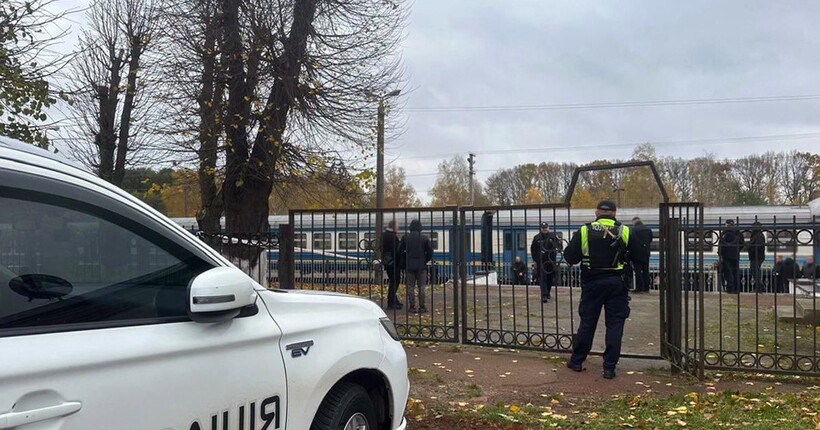 Вибух на залізничному вокзалі в Овручі: поліція розповіла подробиці