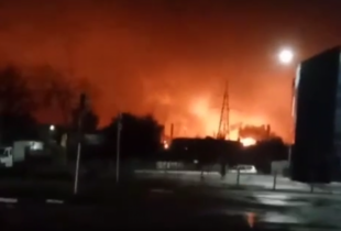 Після ударів дронів частково зупинився один із найбільших НПЗ росії – Reuters