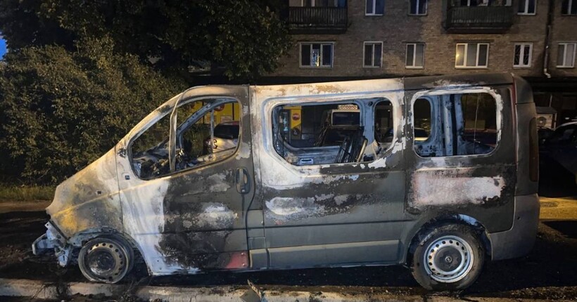 У Києві судитимуть агента рф з Сімферополя за підпали військових авто