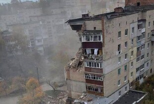 У Хмельницькому вибухнув будинок: зруйновано понад три поверхи