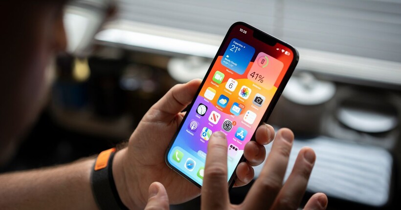 Чому гальмує iPhone: головні причини та як це виправити