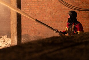 Росіяни обстріляли Харківщину: у Чугуєві дрони пошкодили підприємство