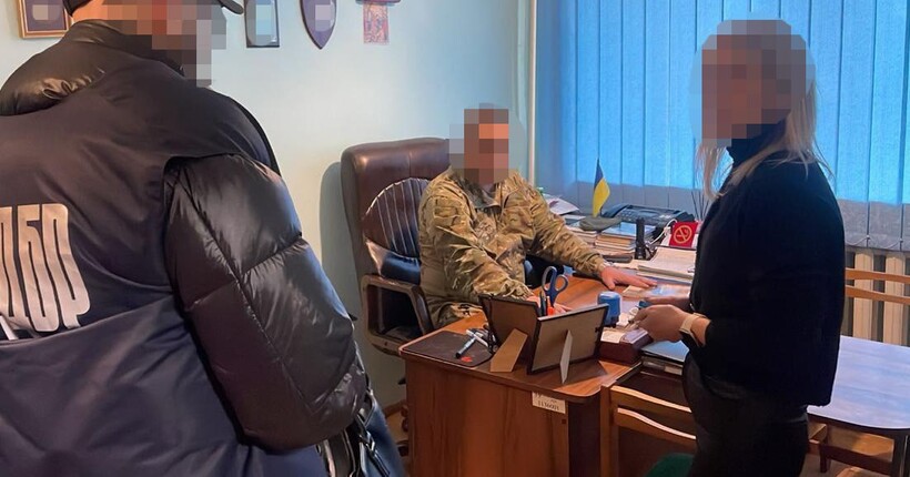 На Закарпатті судитимуть інструктора ТЦК: він організовував втечу військових
