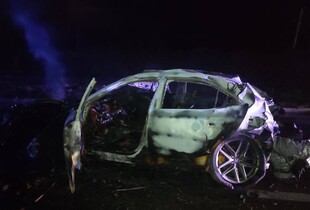 ДТП у Києві: Lexus на смерть збив пішохода і врізався в електроопору